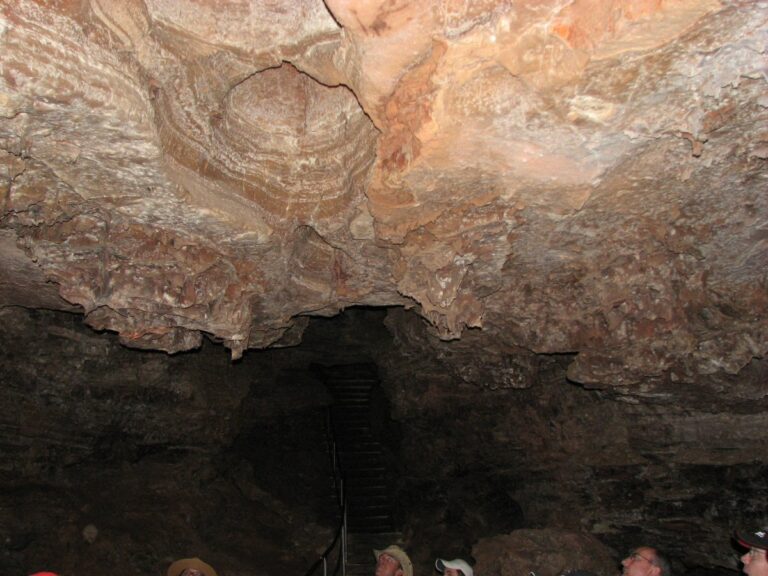 Boxwork Cave Tour – Wind Cave National Park Guide