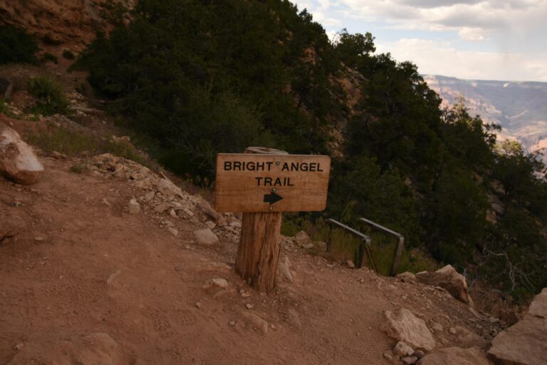 Bright Angel Trail Hiking Guide – Grand Canyon National Park