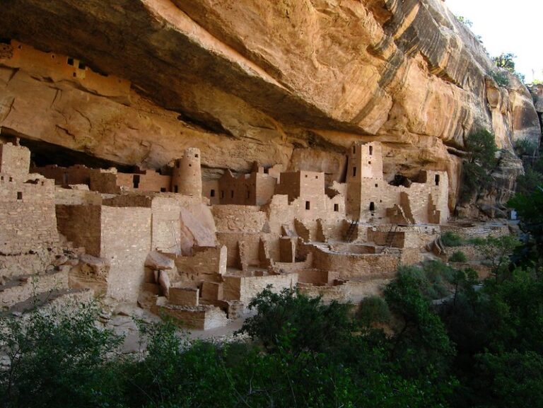 Cliff Palace Tour – Mesa Verde National Park Guide