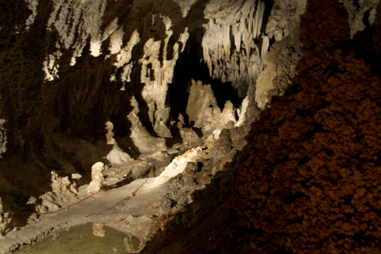 Left Hand Tunnel Tour – Carlsbad Caverns National Park Guide