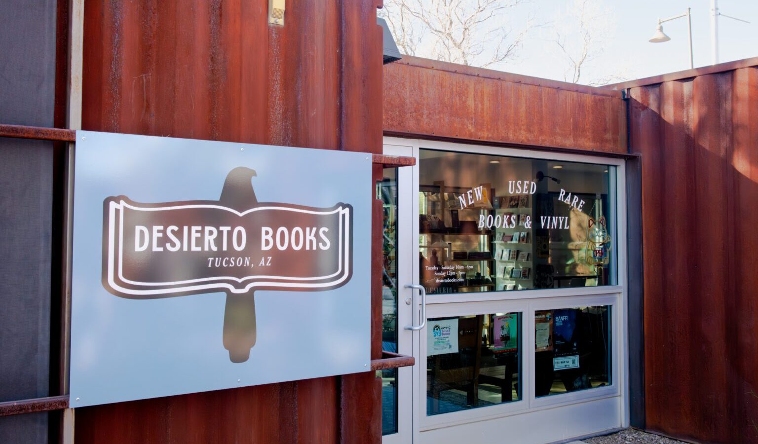 Desierto Books