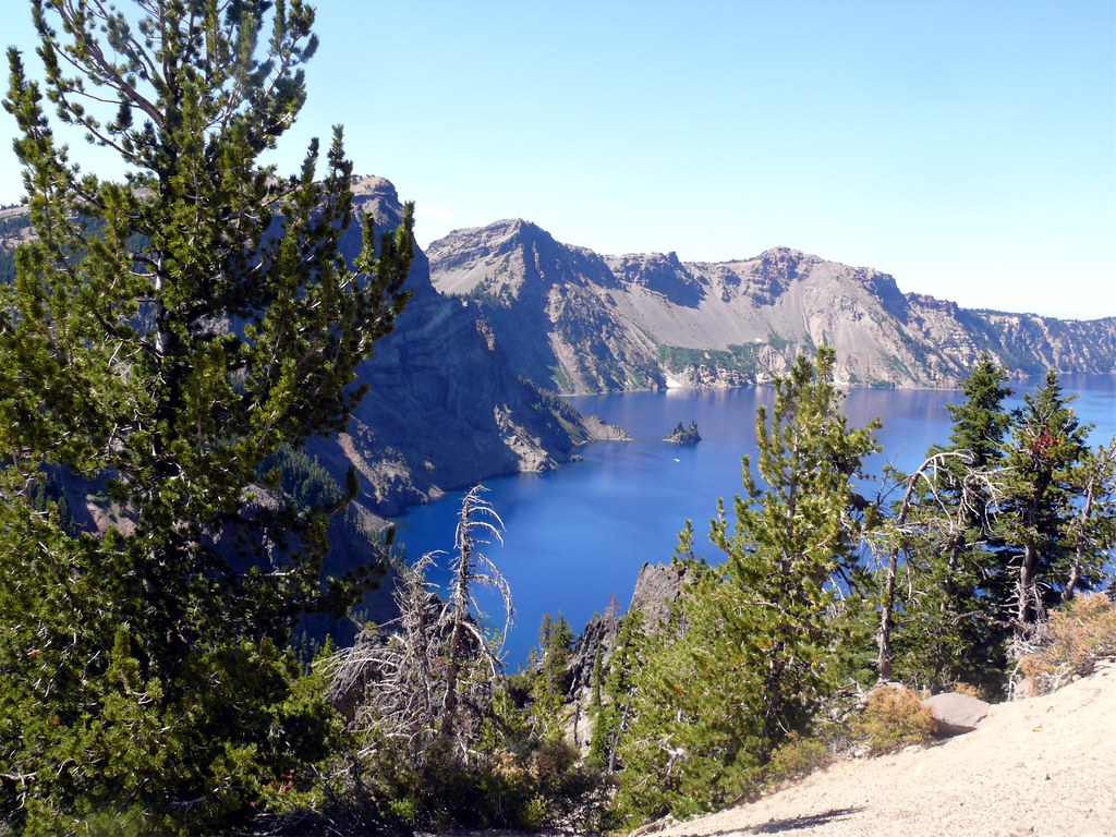 How to Get to Crater Lake National Park: Airports, Roads and Getting Around