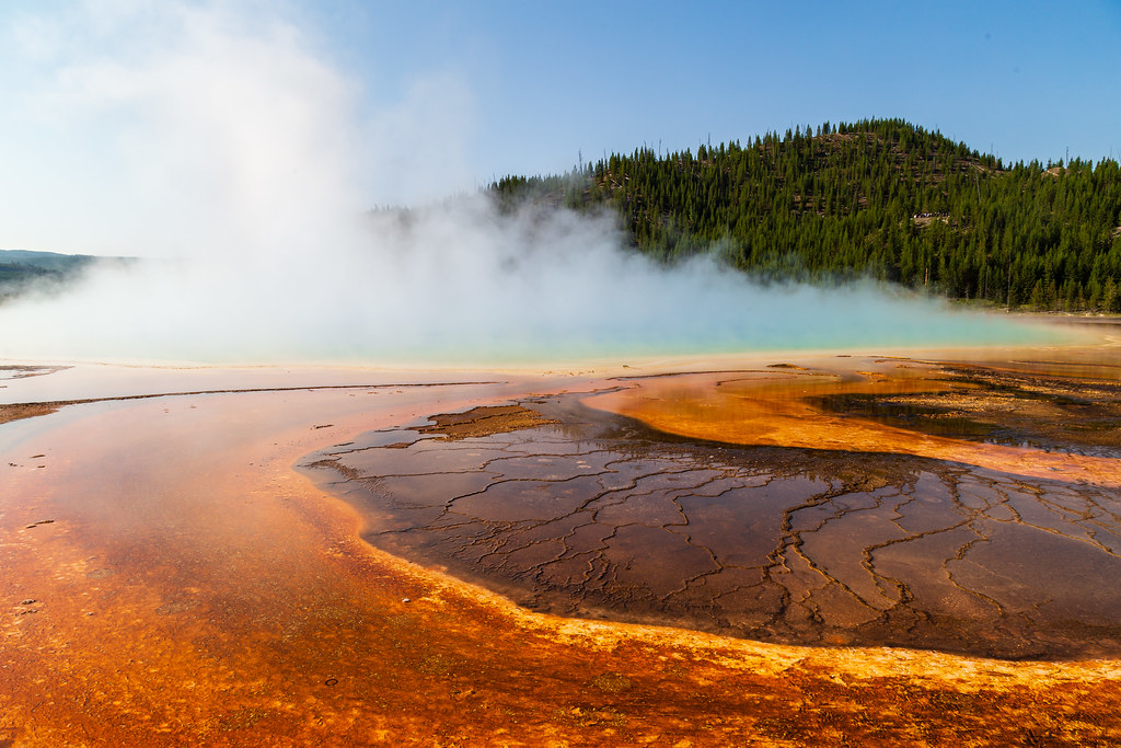 How to Get to Yellowstone National Park: Airports, Roads and Getting Around